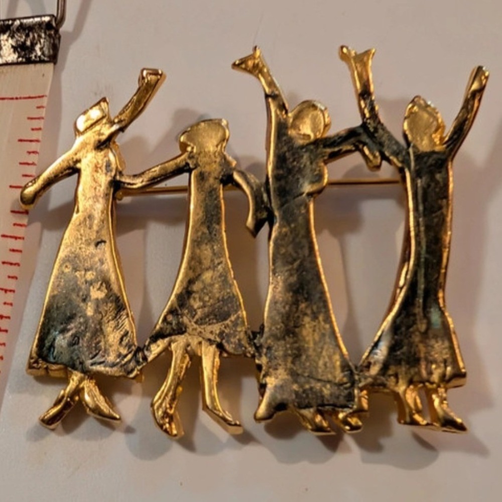 Vintage Gold Tone Dancing Figures Brooch Artistic People Pin Celebration Jewelry